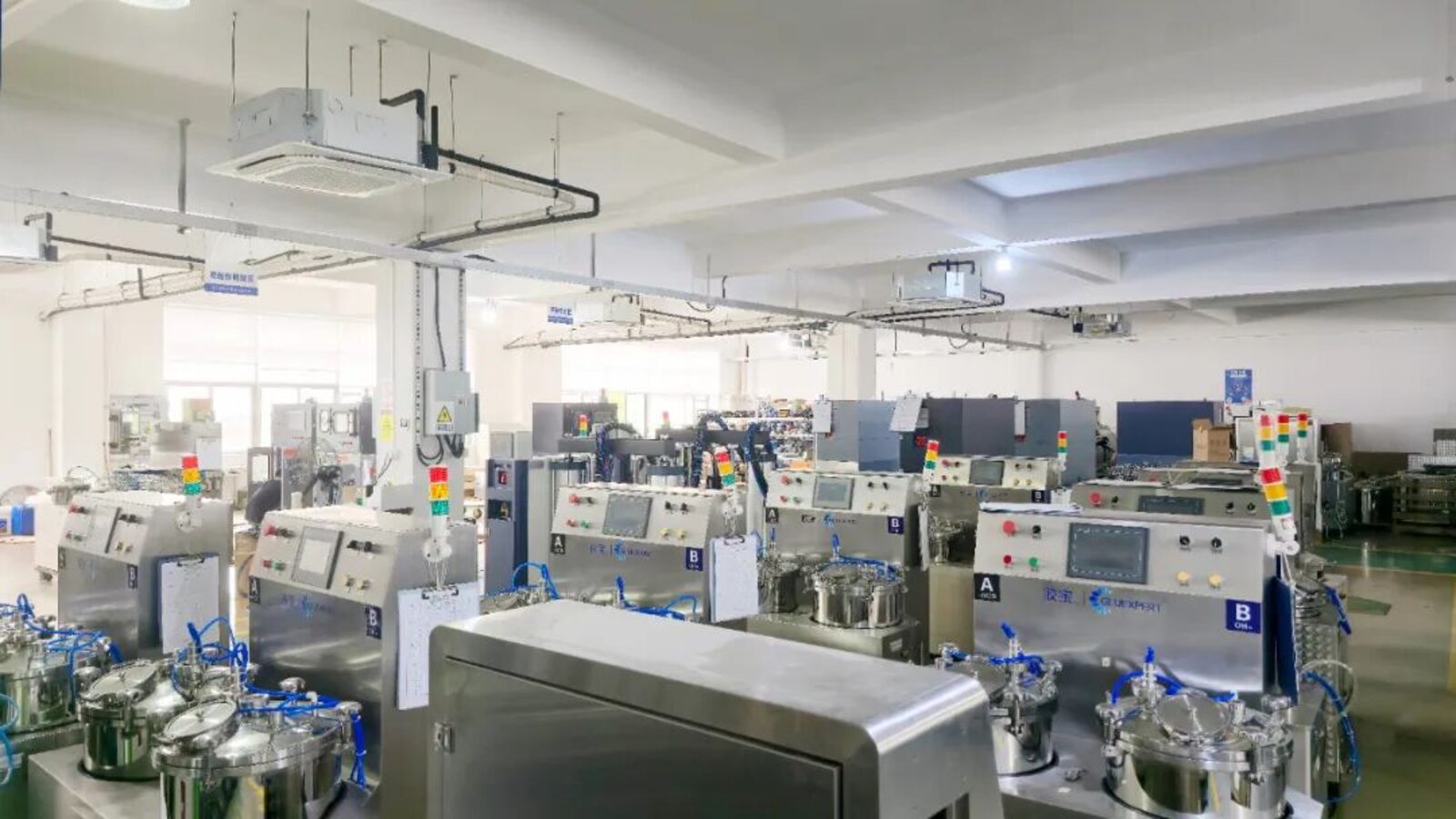 Two-component mixing machine working principle